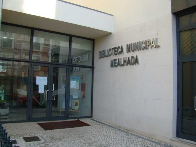 Jornal Campeão: Biblioteca da Mealhada reabre sala de estudo e área informática