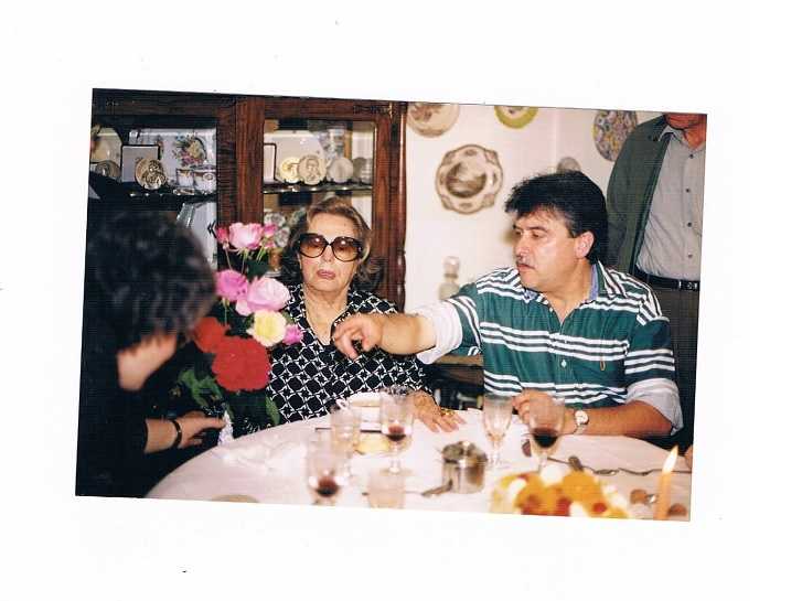 Amália e Eu Casa Meus Pais