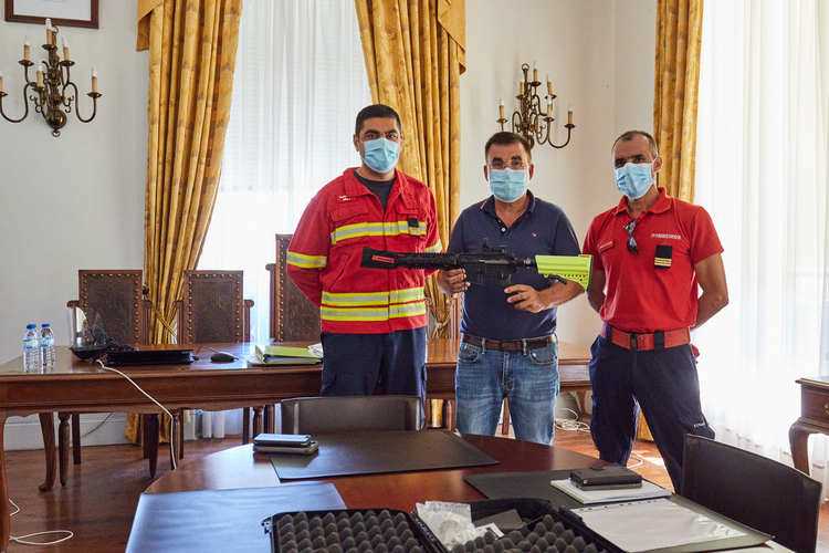 Jornal Campeão: Mealhada adquire arma para eliminar vespa velutina