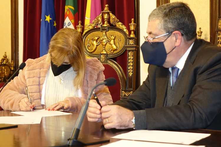 Jornal Campeão: CM de Coimbra cede escola de Casal do Lobo para criação de Centro de Dia