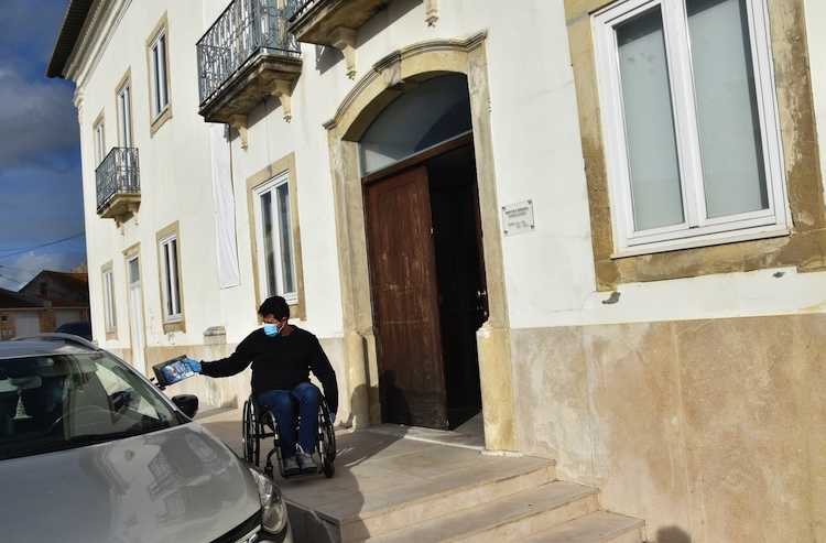 Jornal Campeão: Biblioteca Afonso Duarte, em Montemor-o-Velho, entrega “Livros à Porta”