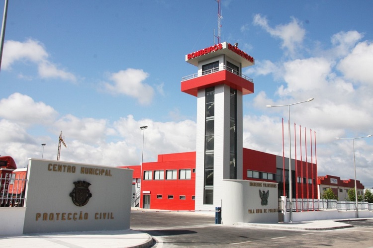 Jornal Campeão: Câmara de Poiares financia compra de viatura para Bombeiros Voluntários