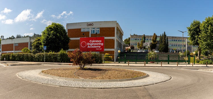 Jornal Campeão: Painel alusivo à evolução das engenharias revelado no centenário do ISEC