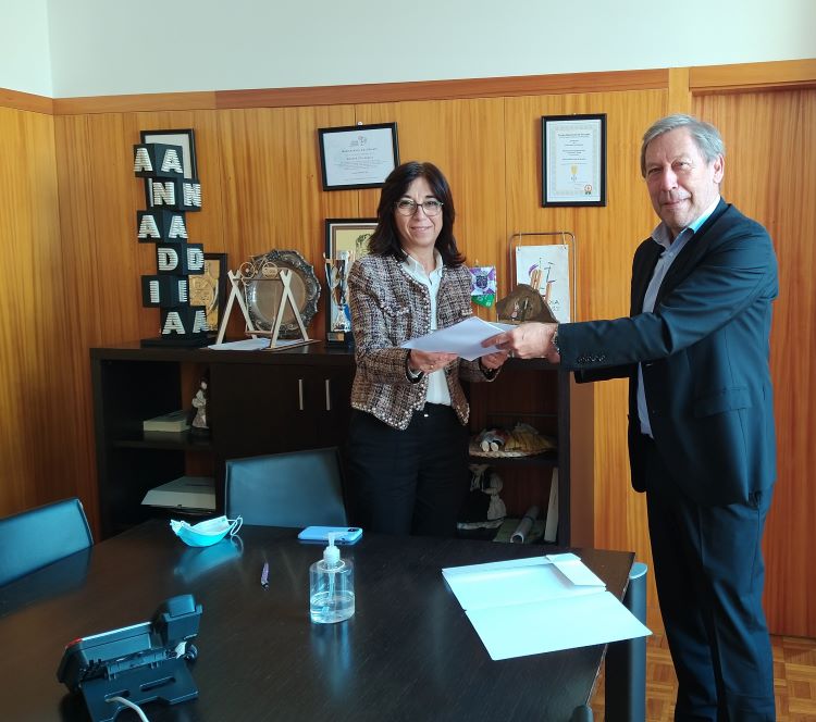 Jornal Campeão: Anadia assina contrato permuta com o Estado