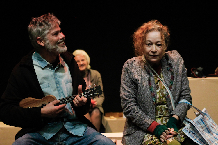 Jornal Campeão: “Quero dançar o poente” está de novo em cena no Teatro-Estádio Bonifrates