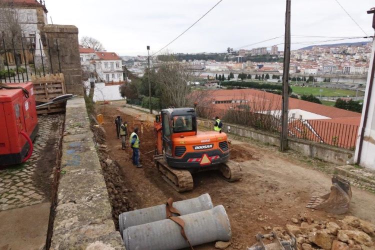 Jornal Campeão: CM Coimbra toma posse administrativa da obra da Calçada de Santa Isabel