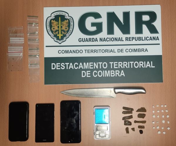 Jornal Campeão: GNR de Coimbra deteve dois homens por tráfico de droga