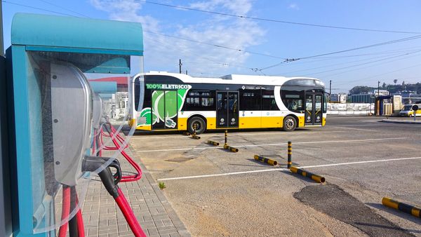 Jornal Campeão: Aprovado financiamento para 22 novos autocarros  eléctricos dos SMTUC