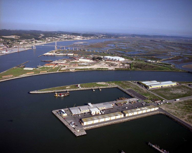 Jornal Campeão: Docapesca investe 36 mil euros no porto de pesca da Figueira da Foz