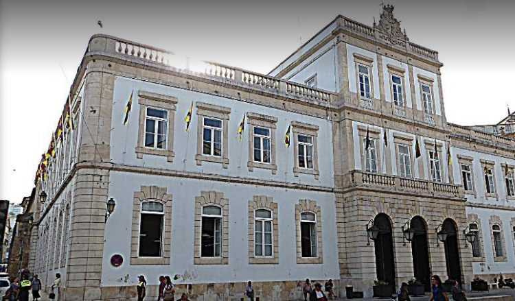 Jornal Campeão: Câmara de Coimbra vai rejeitar transferência de competências na área da saúde