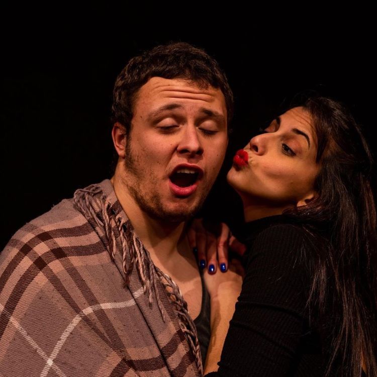 Jornal Campeão: Reportagem: Loucomotiva apresenta uma nova forma de fazer teatro em Coimbra