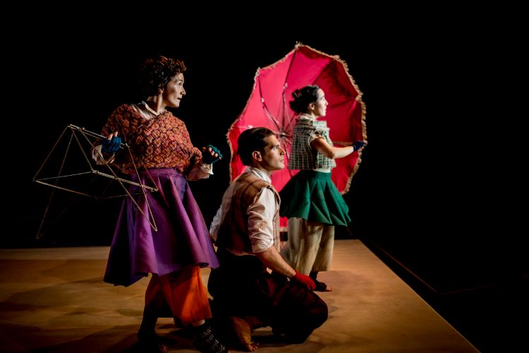 Jornal Campeão: Ilse, a Menina Andarilha do Teatrão apresenta-se em digressão na ACERT