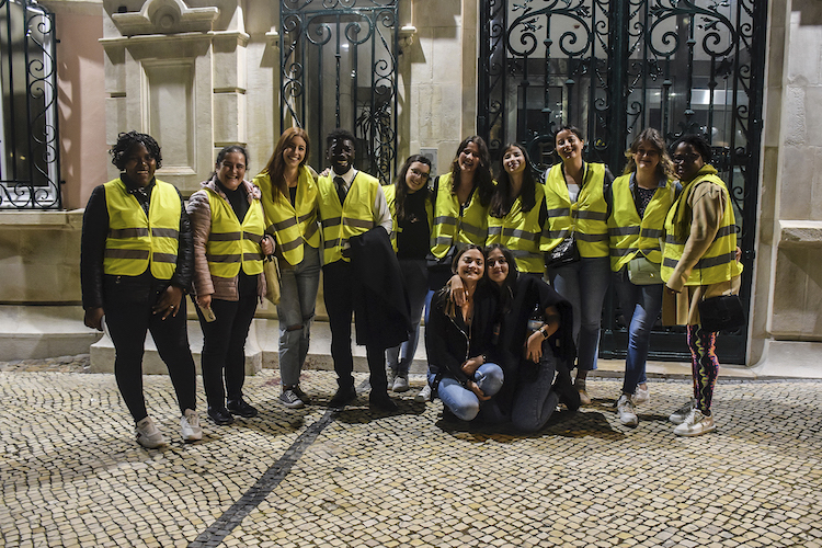 Jornal Campeão: ESEnfC aconselha estudantes a evitar perigo nas noites da Queima das Fitas