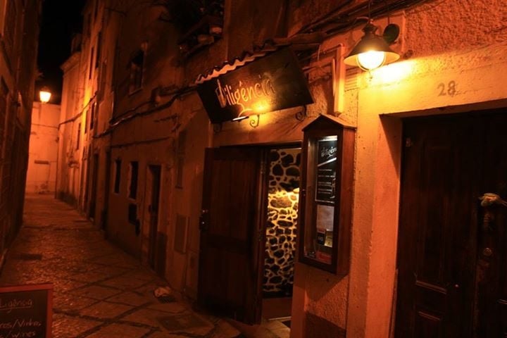 Jornal Campeão: Casa mais antiga de Fados de Coimbra em risco de despejo