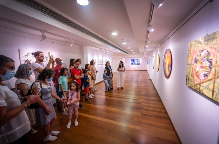 Jornal Campeão: Pampilhosa da Serra: Inauguração da exposição de Pintura abstrata de Patrícia Reis