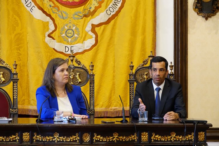 Jornal Campeão: CM Coimbra e associações formalizam protocolos do NPISA