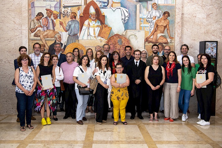 Jornal Campeão: Universidade de Coimbra e Cruz Vermelha com campo de férias para refugiados
