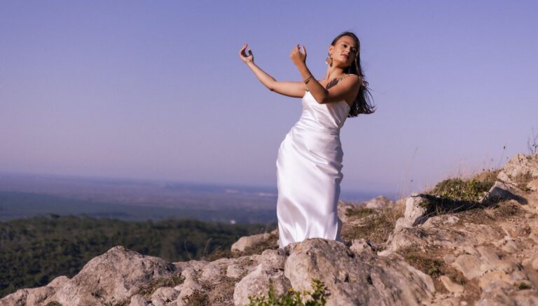 Jornal Campeão: Beatriz Villar lança novo single e videoclipe “Medley da Beira Baixa”
