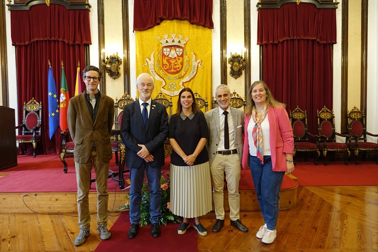 Jornal Campeão: Câmara de Coimbra assinou três protocolos de apoio social