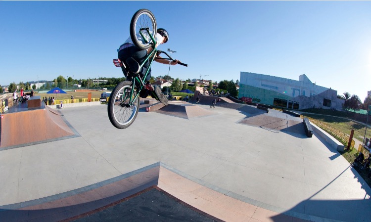 Jornal Campeão: Primeiro Campeonato Nacional de BMX Freestyle disputa-se em Pombal