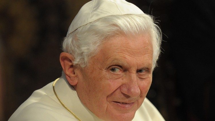 Jornal Campeão: Morreu o Papa emérito Bento XVI