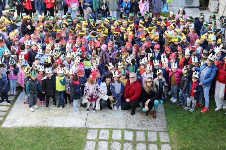 Jornal Campeão: Mais de 400 alunos do Centro Escolar de Cantanhede cantaram as Janeiras na Câmara