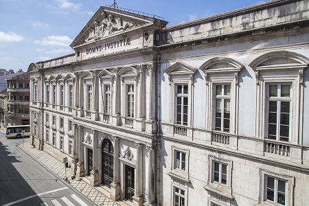 Jornal Campeão: Advogado de Coimbra julgado por 555 falsificações para clientes escaparem a multas