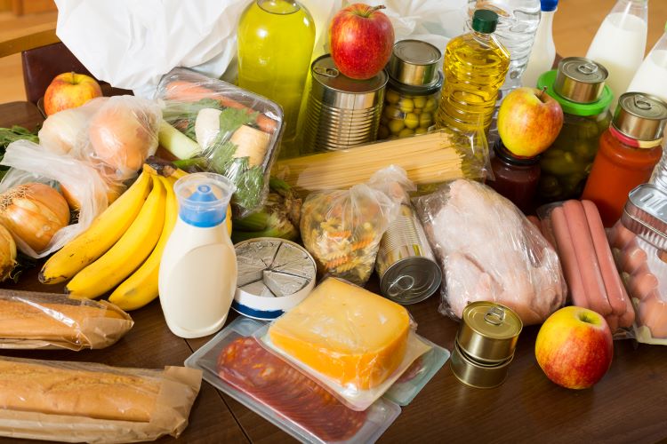 Jornal Campeão: Preço dos alimentos em ascensão contínua mesmo com índice da inflação a descer