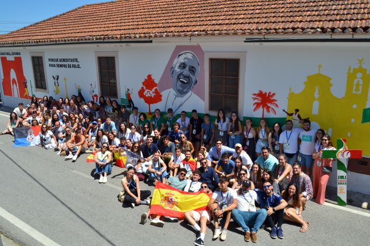 Jornal Campeão: 95 jovens pintam mural alusivo à Jornada Mundial da Juventude em São João do Campo