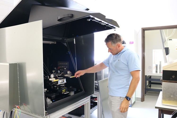 Jornal Campeão: Cientistas da UC estudam energia limpa e sustentável a partir de microalgas