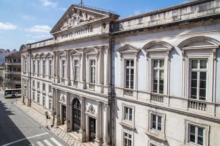 Jornal Campeão: Ex-presidente de junta em Arganil julgado por pagar multa com recursos da autarquia