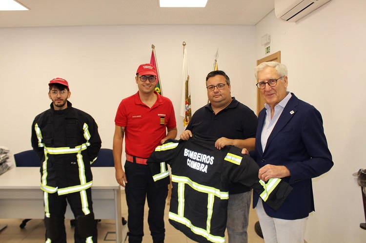 Jornal Campeão: União das Freguesias de Coimbra doa equipamentos aos Bombeiros Voluntários