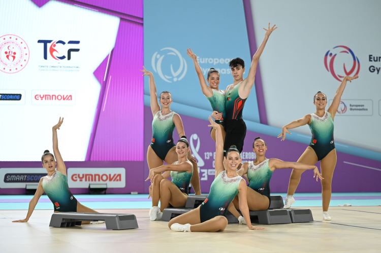 Jornal Campeão: Ginastas da AGDCentro brilham no Campeonato Europeu de Ginástica Aeróbica