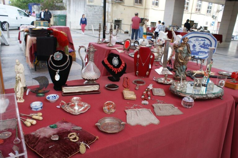 Jornal Campeão: Última Feira das Velharias do ano sábado na Via Central em Coimbra