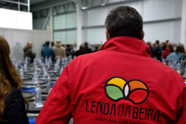 Jornal Campeão: Empresa de Pampilhosa da Serra impulsiona reconhecimento do medronho na região Centro