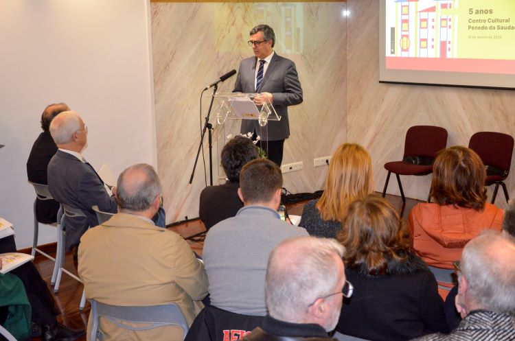 Jornal Campeão: Comunidade artística e académica celebram 5 anos do Centro Cultural Penedo da Saudade