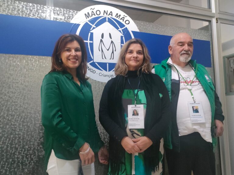 Jornal Campeão: Mão na Mão: uma luz na escuridão da carência infanto-juvenil na Figueira da Foz