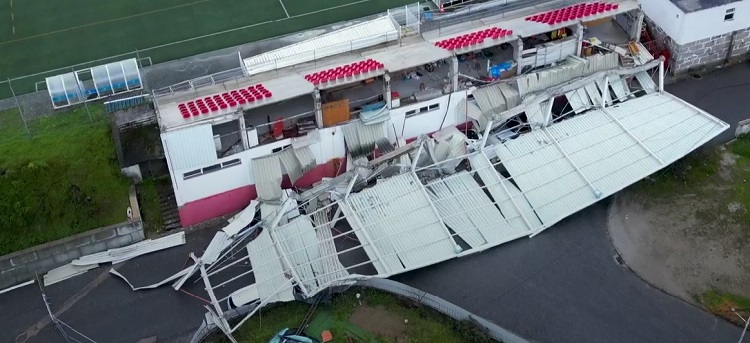 Jornal Campeão: Vento forte provoca prejuízo em Estádio no concelho de Oliveira do Hospital