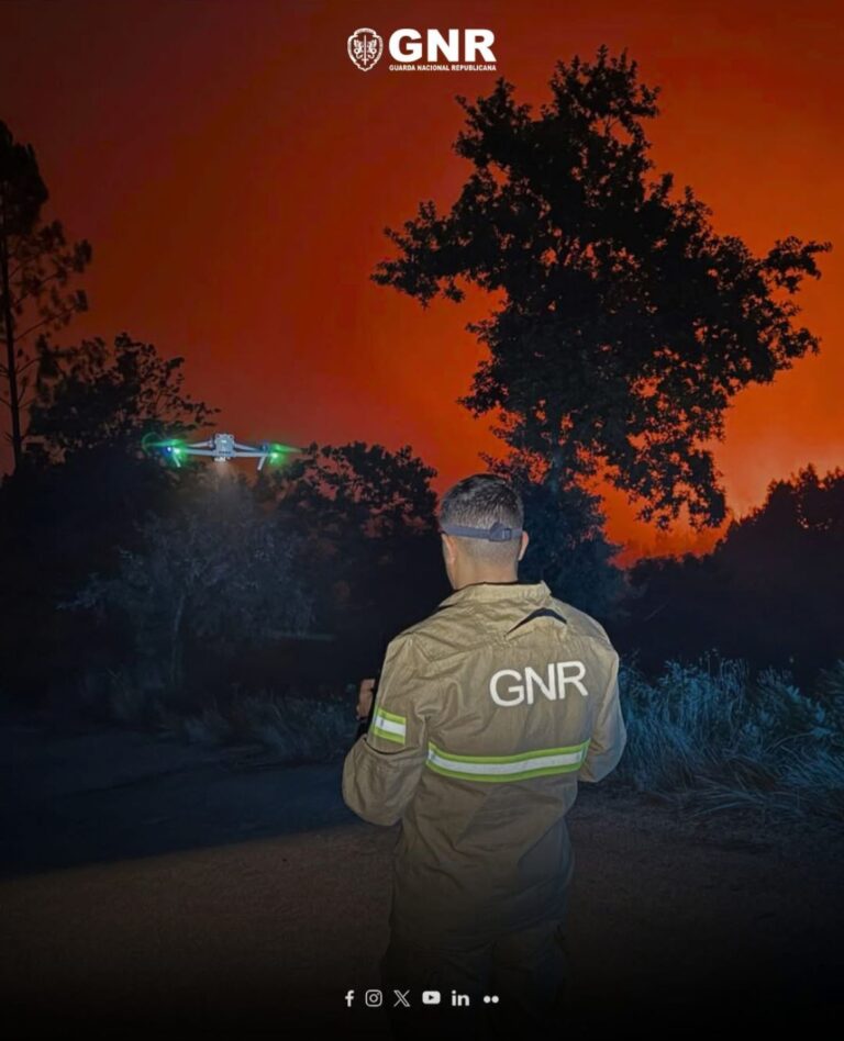 Jornal Campeão: Incêndios rurais obrigam ao corte de várias estradas nos distritos de Coimbra e Guarda