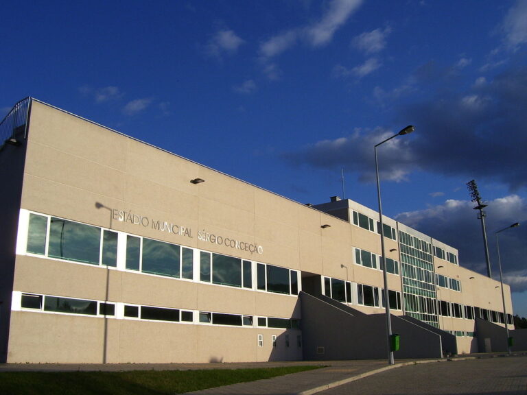 Jornal Campeão: Câmara aprova Contrato-Programa com Associação de Futebol de Coimbra