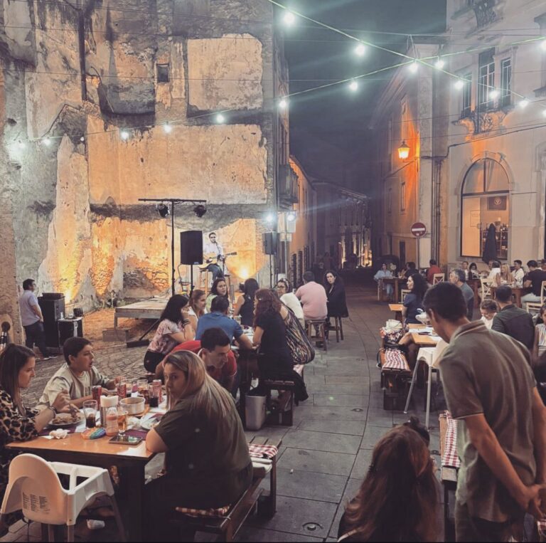 Jornal Campeão: Noites de Verão encheram de vida o centro histórico da Lousã