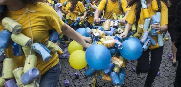 Jornal Campeão: Festa das Latas da Academia de Coimbra com apoio de 28 mil euros