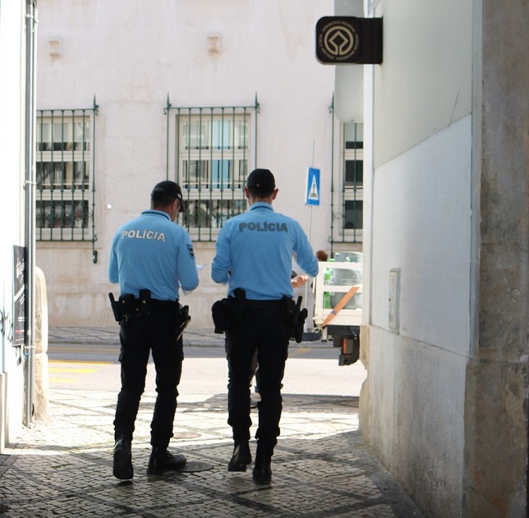 Jornal Campeão: Jovem detido em Coimbra por imigração ilegal