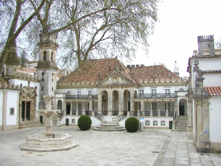 Jornal Campeão: Coimbra cria bilhete único que integra Universidade e Portugal dos Pequenitos
