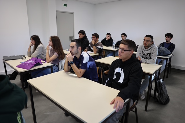 Jornal Campeão: Pólo de Anadia da Escola da Bairrada arranca com curso de Informática e nova residência estudantil