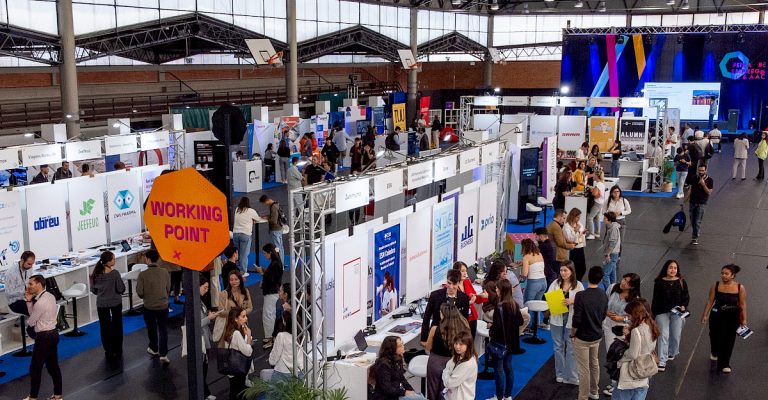 Jornal Campeão: Universidade de Coimbra e AAC promovem nova edição da Feira de Emprego Jornal Campeão: Universidade de Coimbra e AAC promovem nova edição da Feira de Emprego