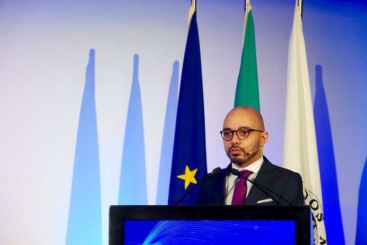 Jornal Campeão: Neurocirurgião de Coimbra assume presidência do Conselho Nacional da Pós-Graduação