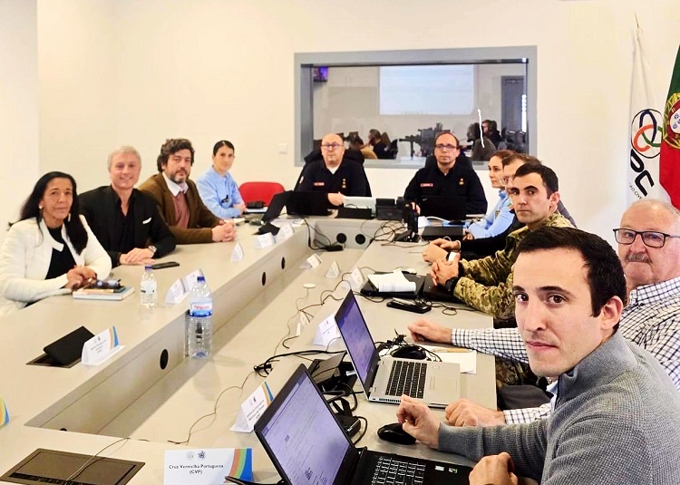 Jornal Campeão: Deputados de Coimbra do PS reúnem com a Protecção Civil