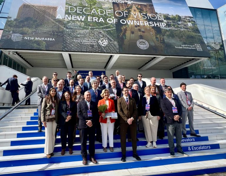 Jornal Campeão: Coimbra promove potencial de investimento em Cannes