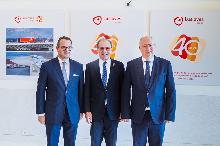 Jornal Campeão: Grupo Lusiaves iniciou comemorações do 40.º aniversário